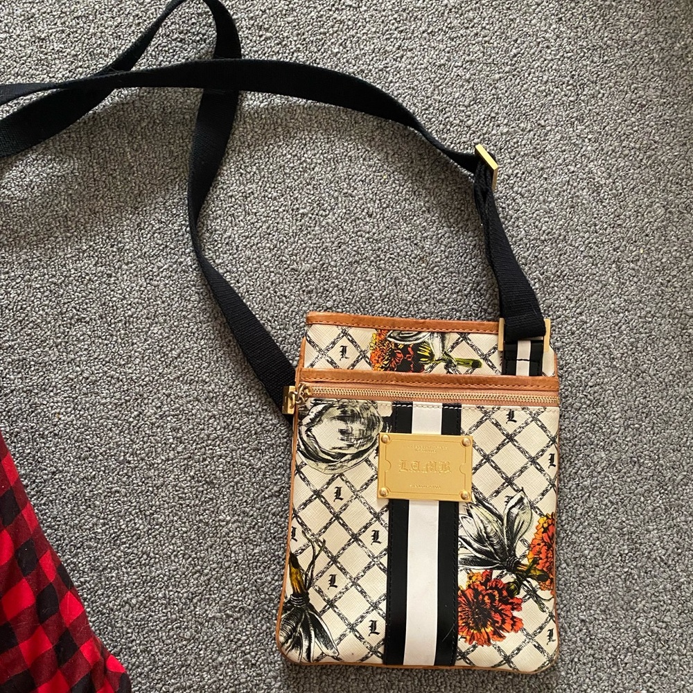 UNIQUE L.A.M.B leather crossbody bag; perfect condition; rare